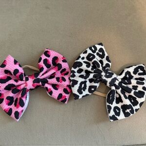Posh Peanut Bows